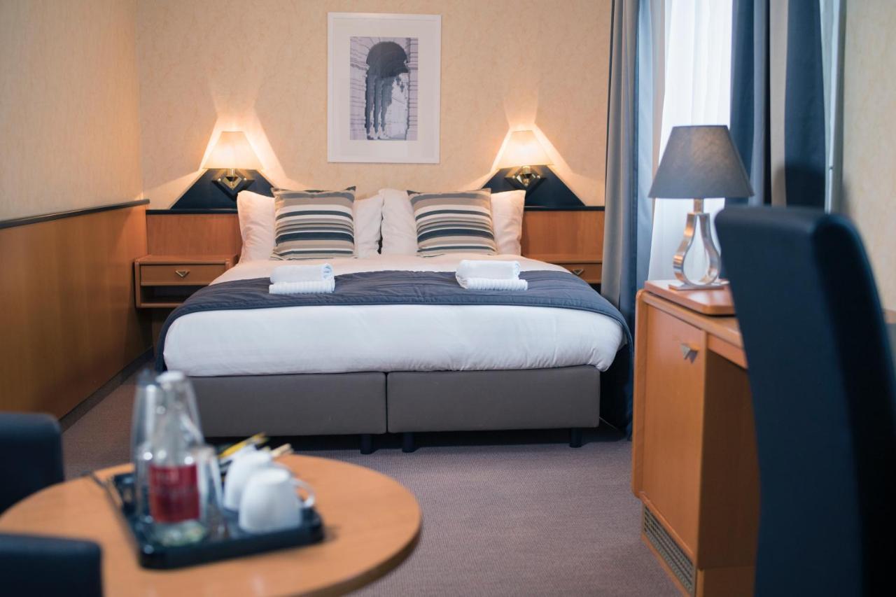 Hotel Regina Lausanne Luaran gambar